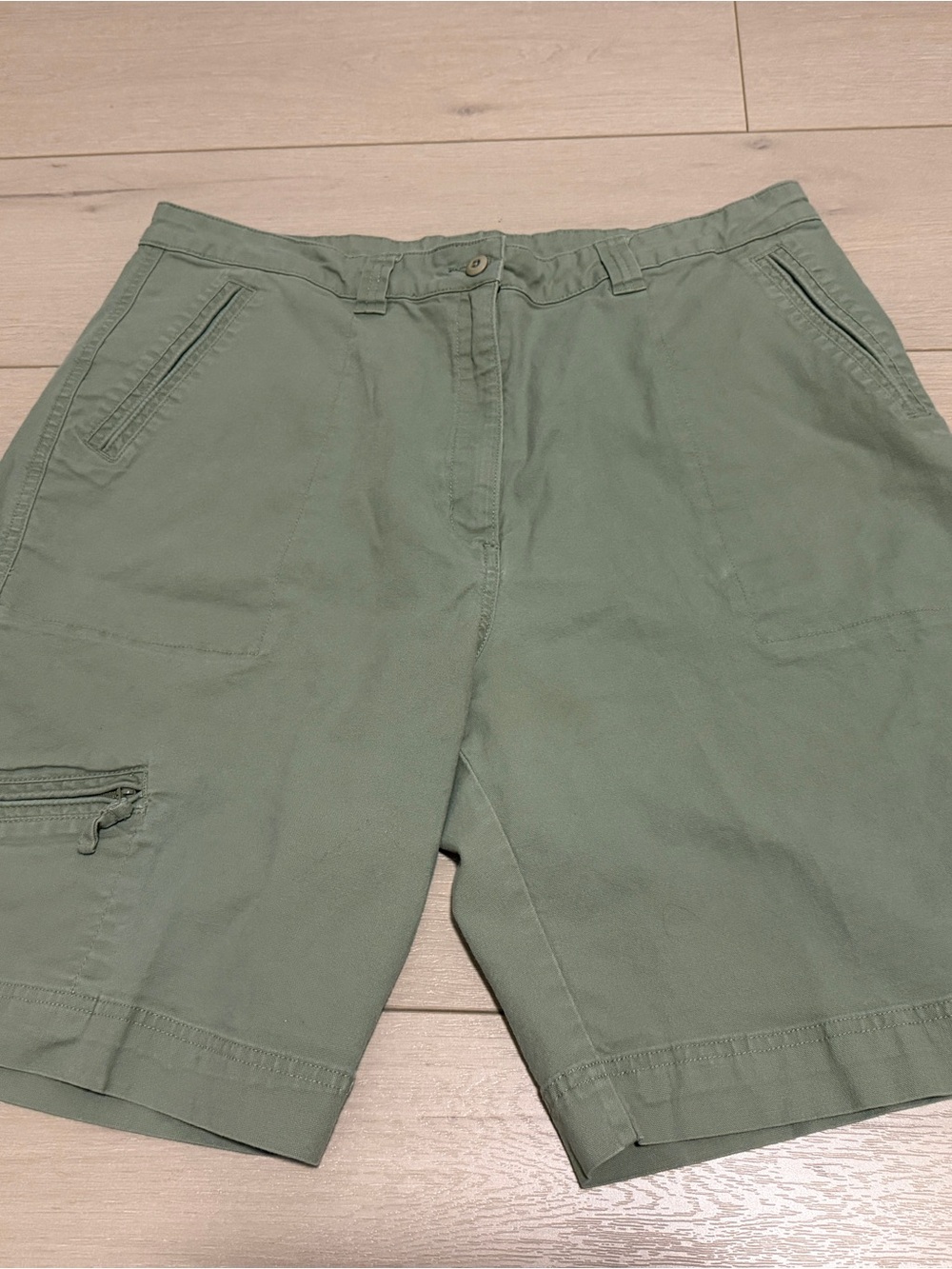 size 16 vintage Woolrich women's utility shorts